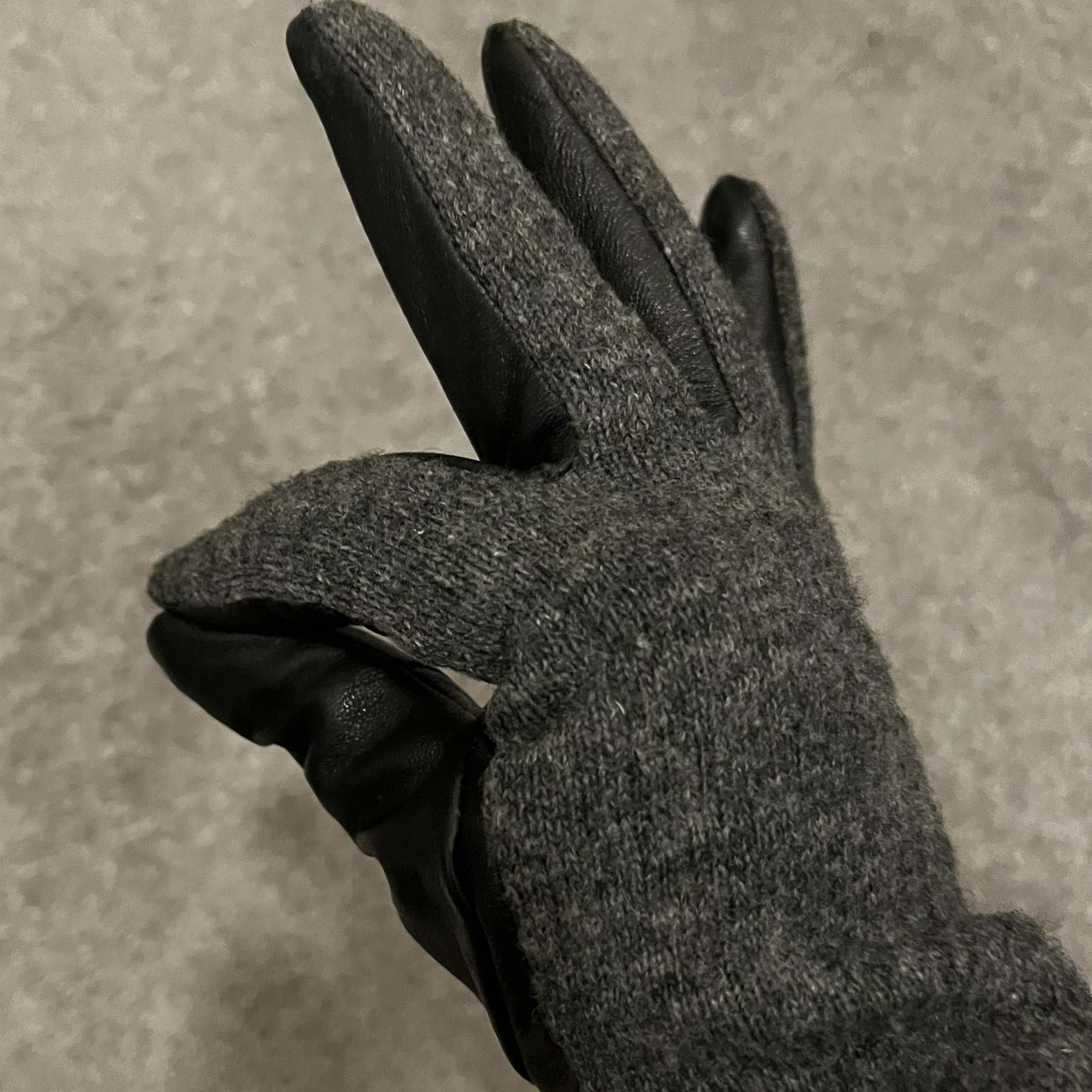 I have this idea when I make the 'ok' sign, then the glove lights up